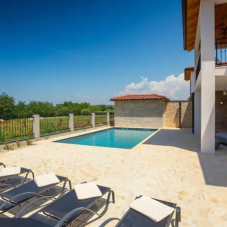 Lume Tatil Evi *